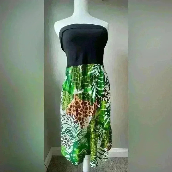 Puanani Dresses & Skirts - Strapless Sundress 100% rayon skirt with knit elastic top. Made in Hawaii by RJC